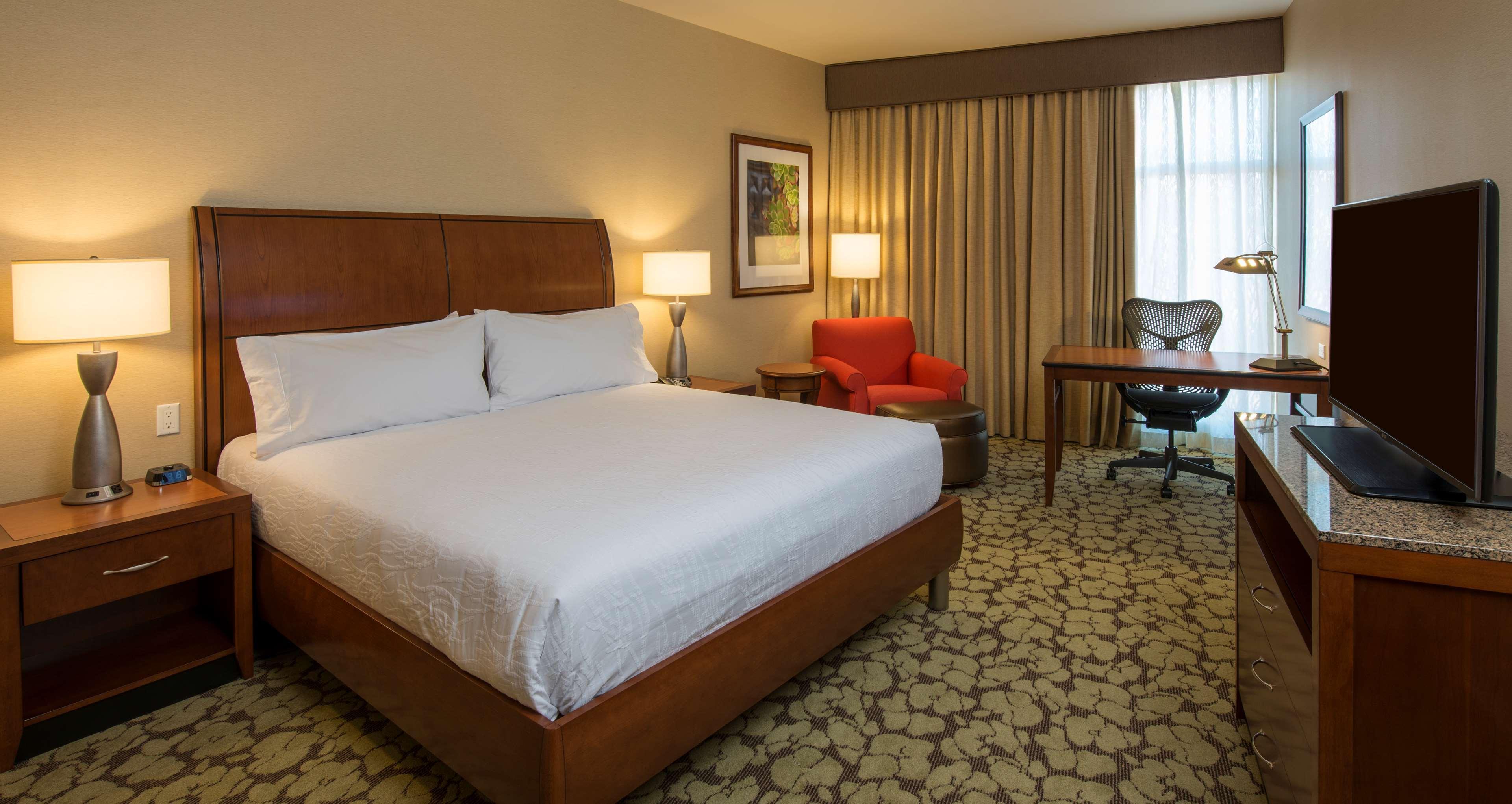 Hilton Garden Inn Alexandria Old Town National Harbor Kültér fotó
