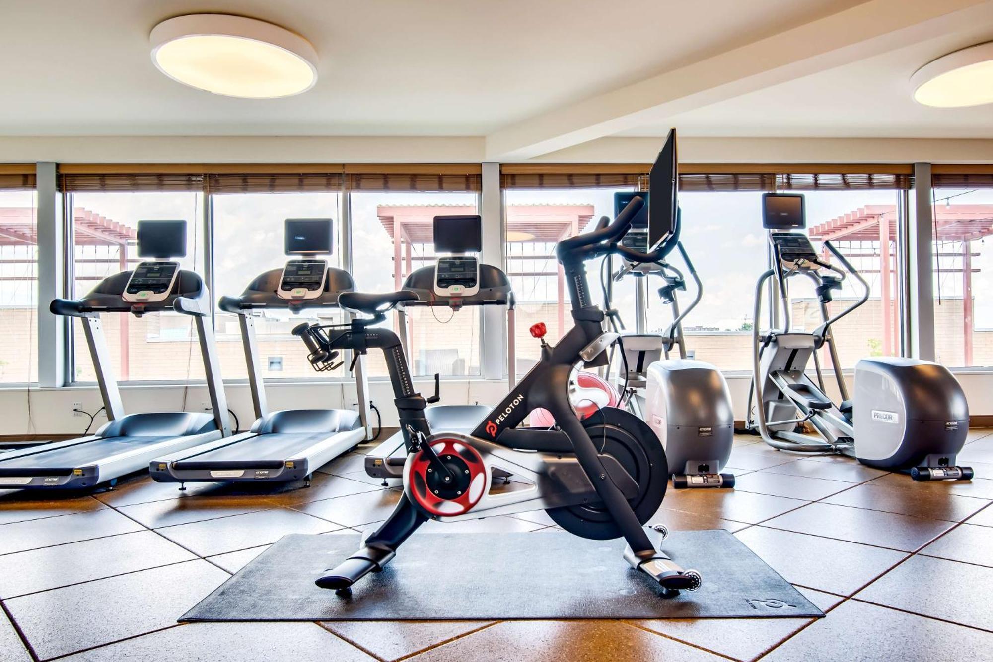 Hilton Garden Inn Alexandria Old Town National Harbor Kültér fotó